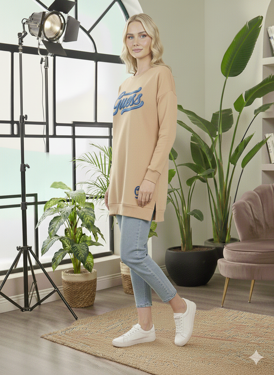 Langes Baumwoll-Sweatshirt mit trendigem Print 106 - Beige