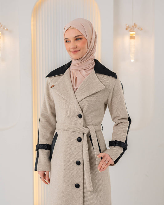 Trenchcoat aus texturiertem Stoff mit Leder-Details und Fellfutter 1394 - Beige