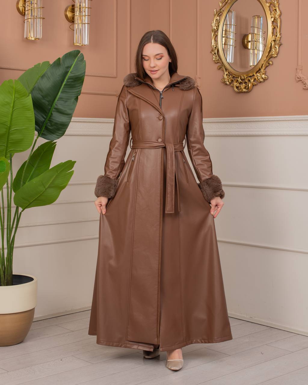 Langer Leder-Mantel mit Pelzkragen und verdecktem Reißverschluss 1383 - Cognac
