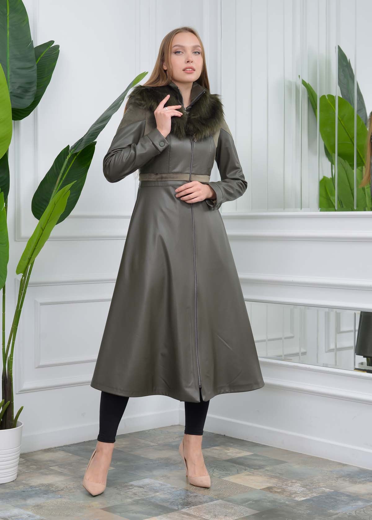 Eleganter Leder-Trenchcoat mit Fellfutter 1310 - Khaki