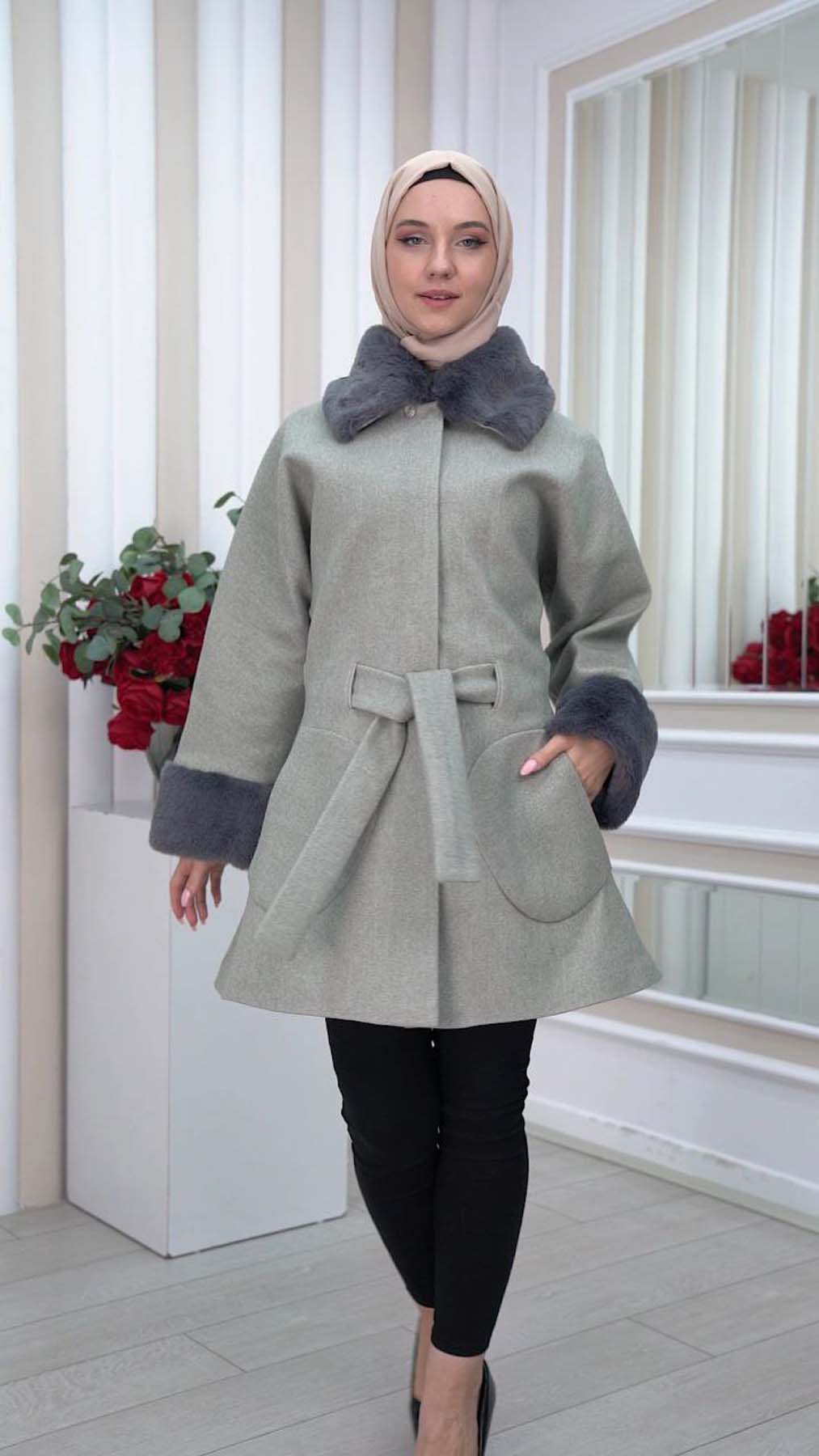 Jokh-Jacke mit abnehmbarem Pelzkragen 1335 - Grau