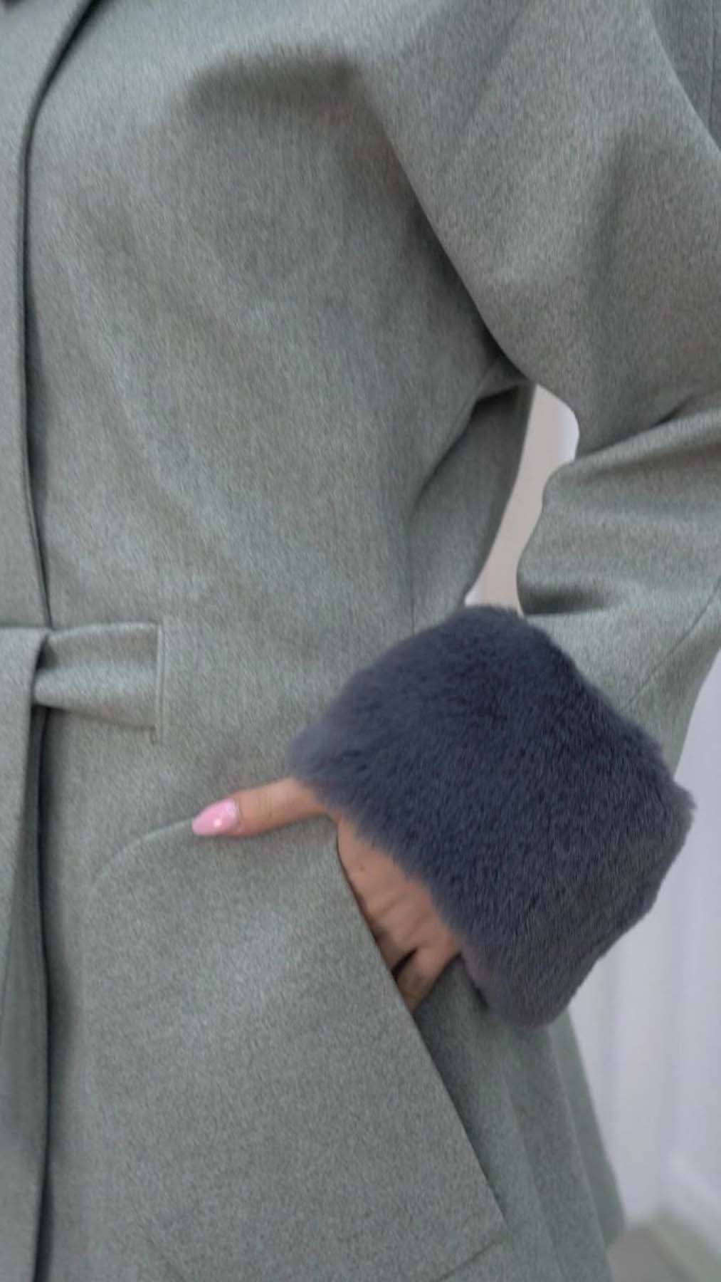 Jokh-Jacke mit abnehmbarem Pelzkragen 1335 - Grau