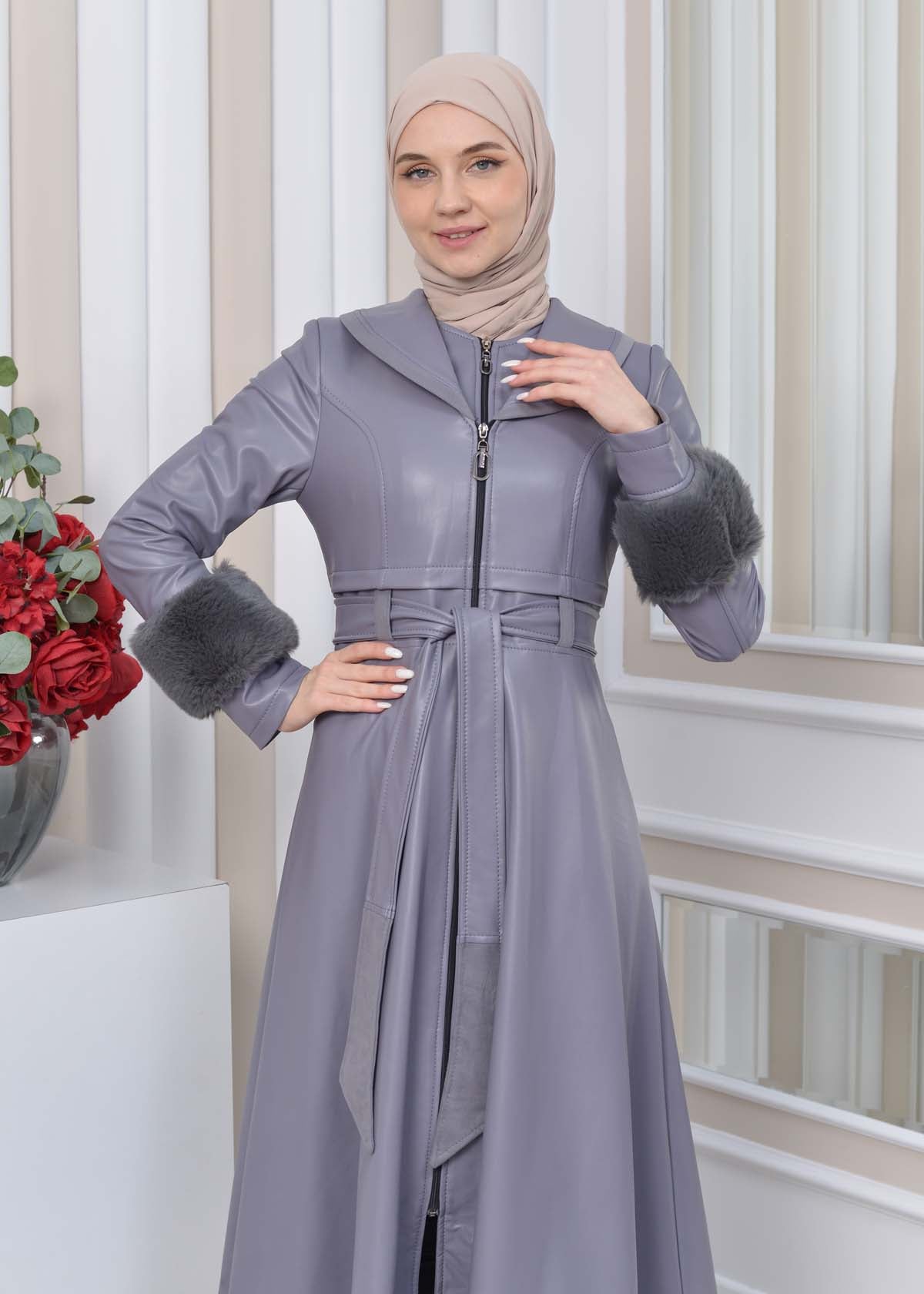 Eleganter Double-Cloche Leder-Trenchcoat mit Kaninchenfell-Futter 1350 - Grau