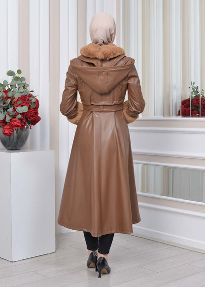 Eleganter Double-Cloche Leder-Trenchcoat mit Kaninchenfell-Futter 1350 - Cognac
