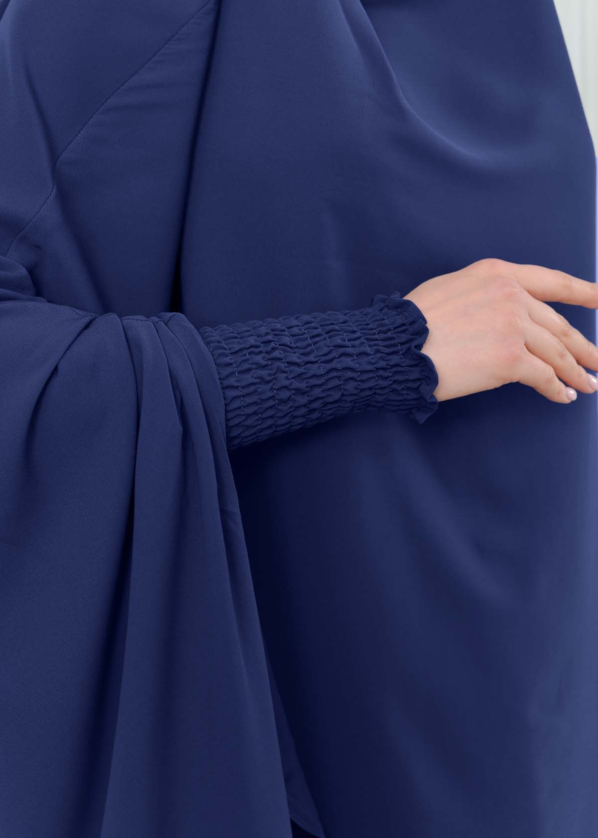 Zweiteiliges Isdal-Set mit gesmokten Ärmeln 822 - Dunkelblau