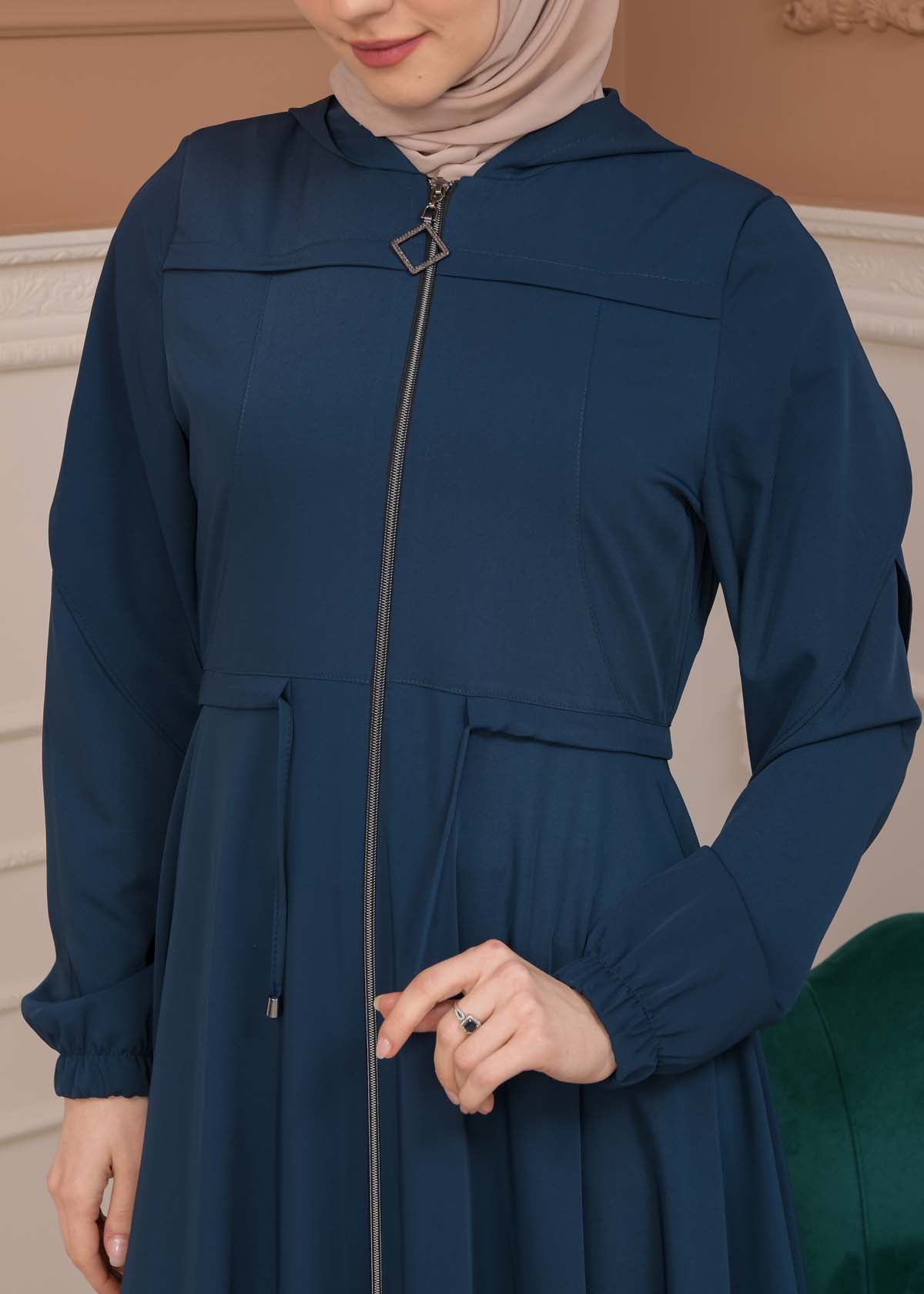 Modest Abaya With Flared Sleeve Detail 677 - Türkis