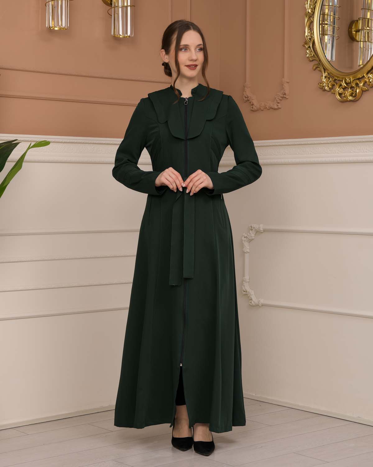 Luxuriöser Prada-Stoff Manto mit Satinfutter und Kapuze 1226 - Khaki