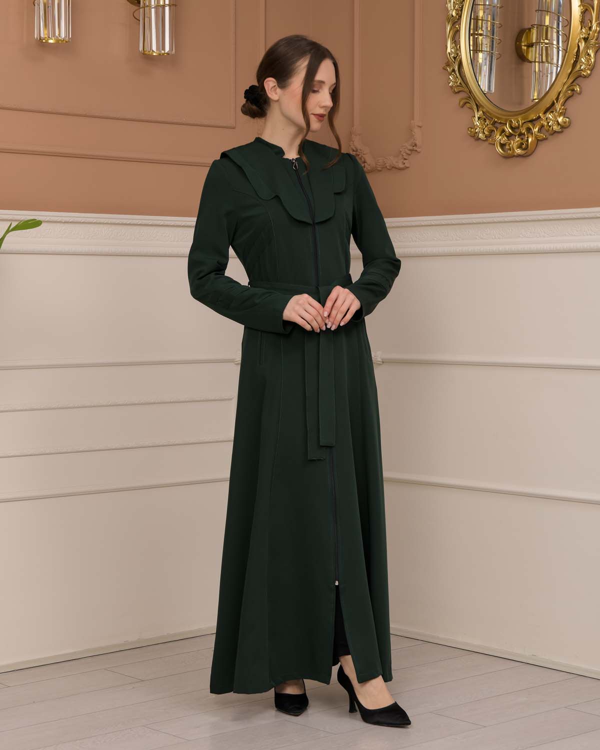 Luxuriöser Prada-Stoff Manto mit Satinfutter und Kapuze 1226 - Khaki