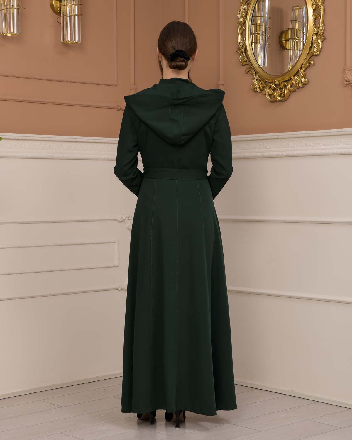 Luxuriöser Prada-Stoff Manto mit Satinfutter und Kapuze 1226 - Khaki