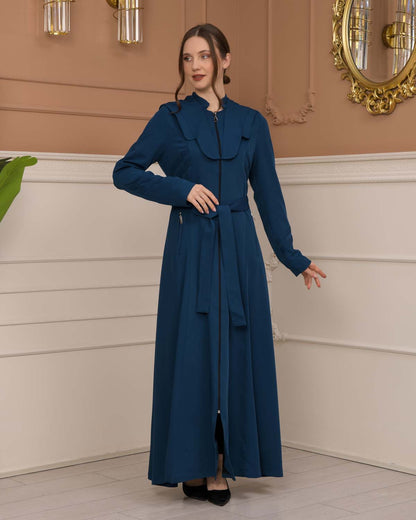 Luxuriöser Prada-Stoff Manto mit Satinfutter und Kapuze 1226 - Türkis