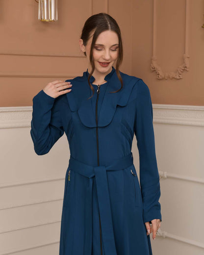 Luxuriöser Prada-Stoff Manto mit Satinfutter und Kapuze 1226 - Türkis