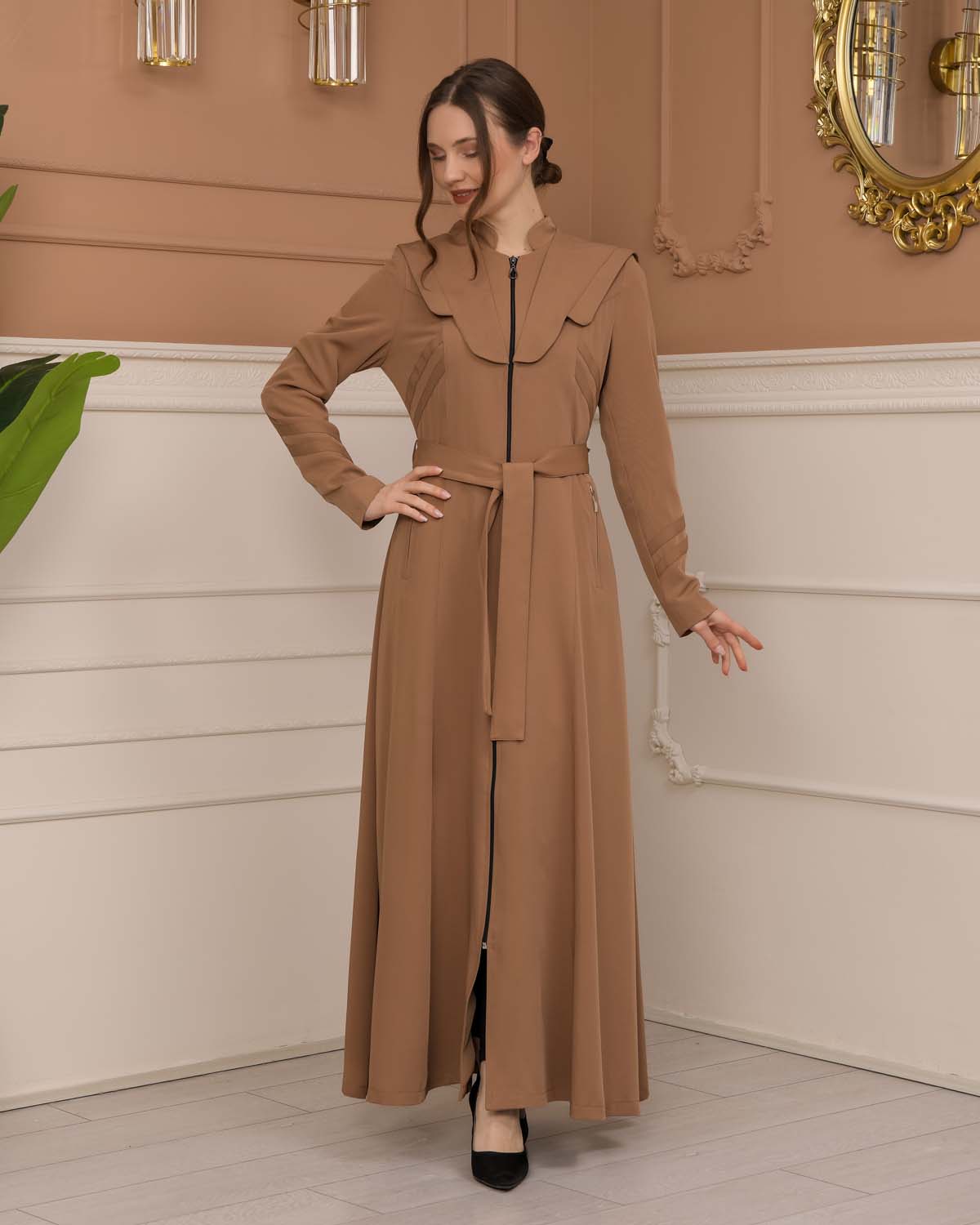 Luxuriöser Prada-Stoff Manto mit Satinfutter und Kapuze 1226 - Beige