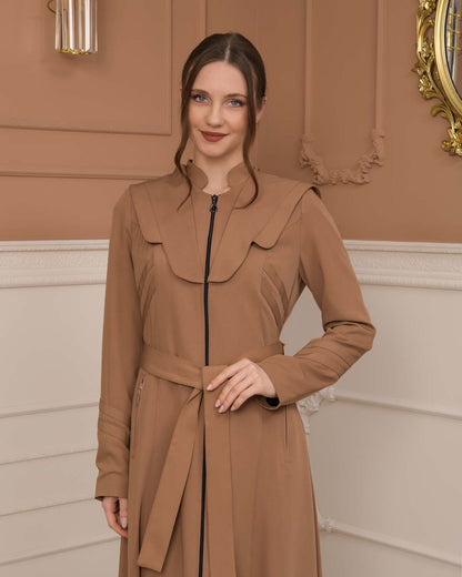 Luxuriöser Prada-Stoff Manto mit Satinfutter und Kapuze 1226 - Beige