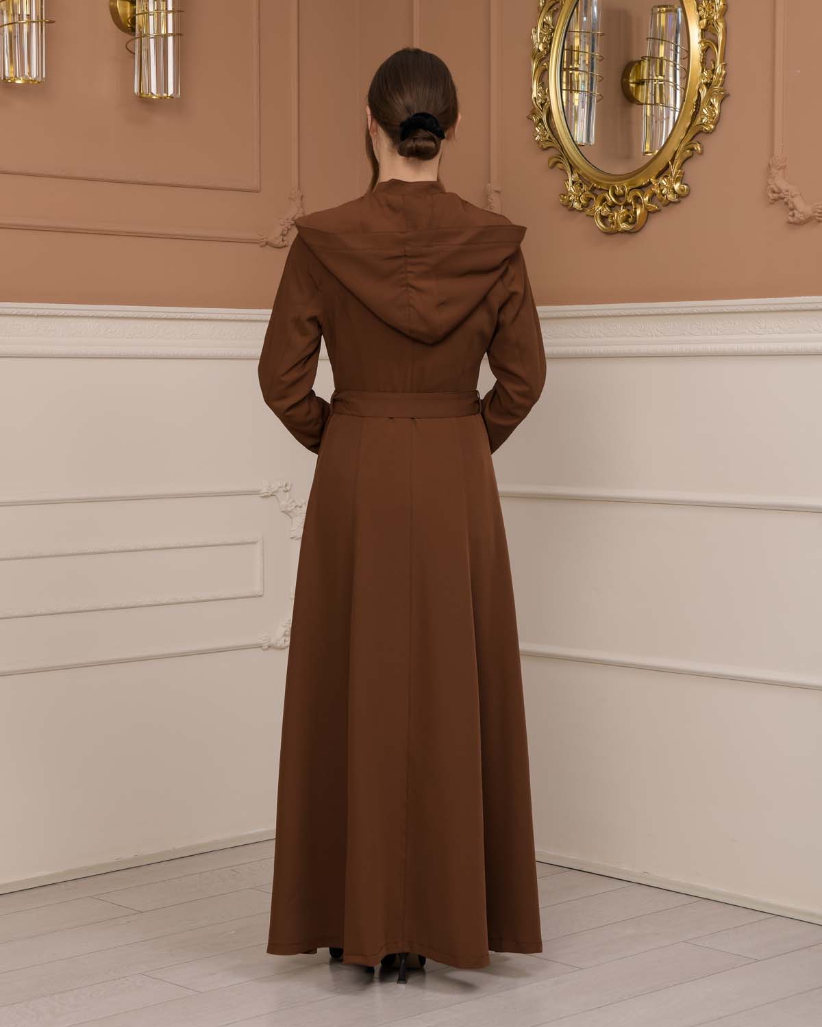 Luxuriöser Prada-Stoff Manto mit Satinfutter und Kapuze 1226 - Cognac