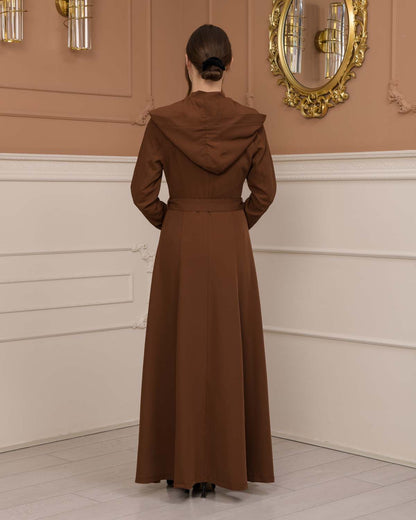 Luxuriöser Prada-Stoff Manto mit Satinfutter und Kapuze 1226 - Cognac