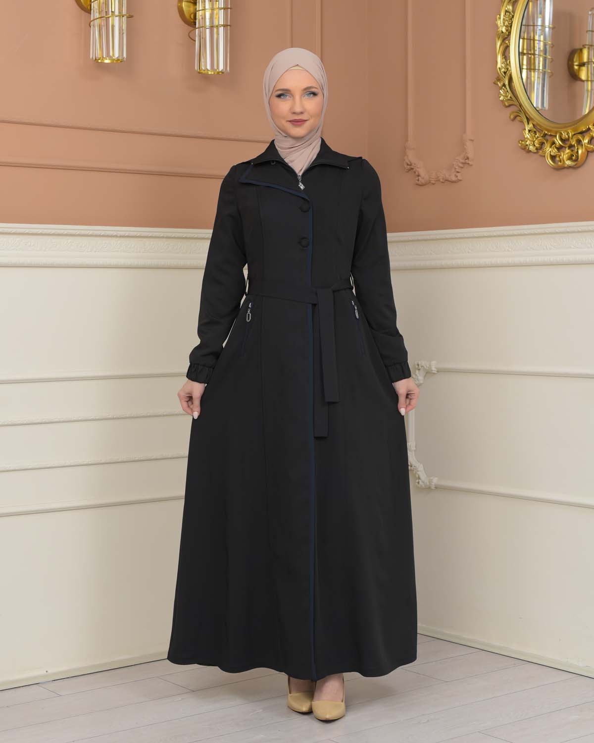 brada-Stoff Manto mit Satinfutter, abnehmbarer Kapuze und Knopfablikation 1230 - Schwarz