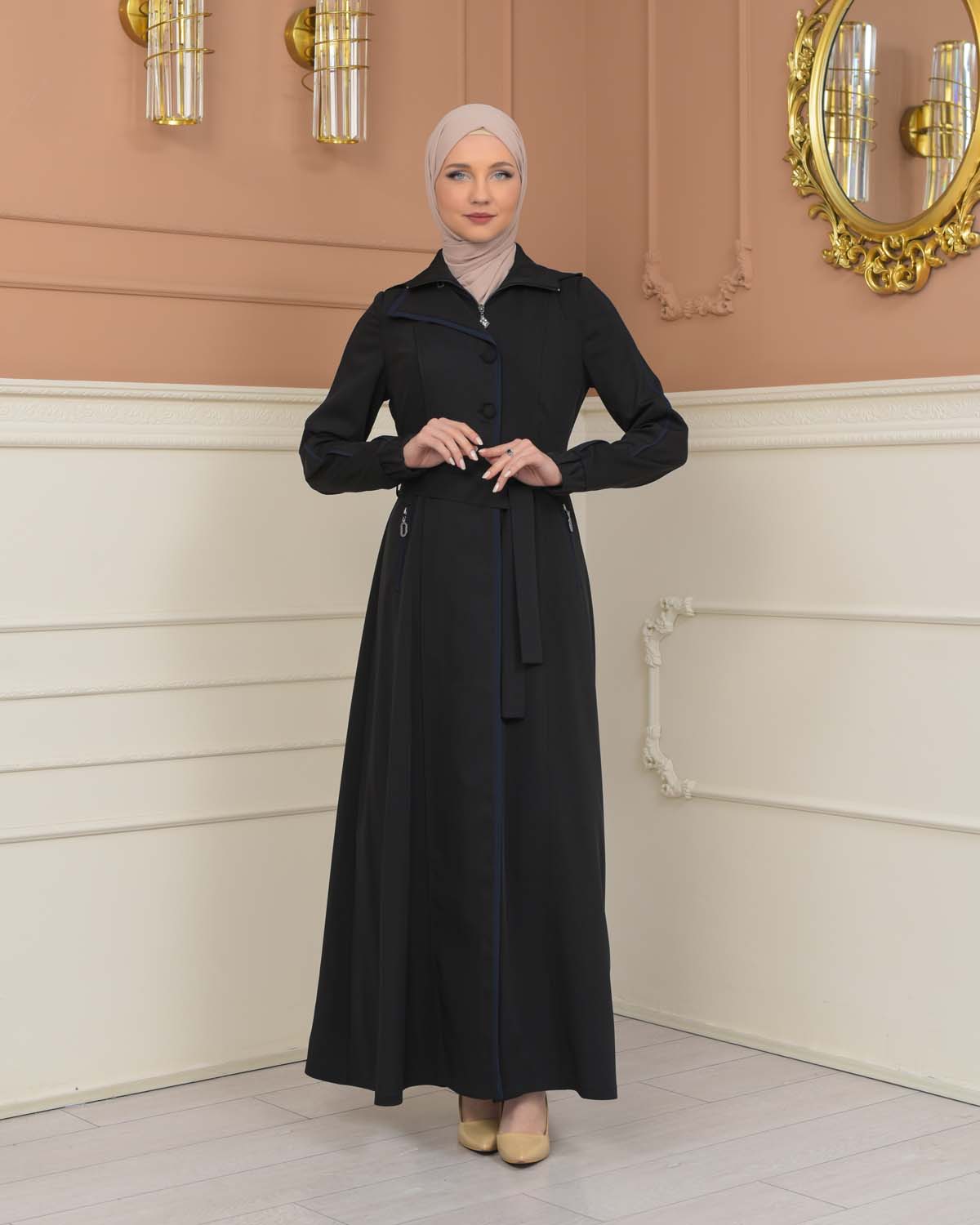 brada-Stoff Manto mit Satinfutter, abnehmbarer Kapuze und Knopfablikation 1230 - Schwarz