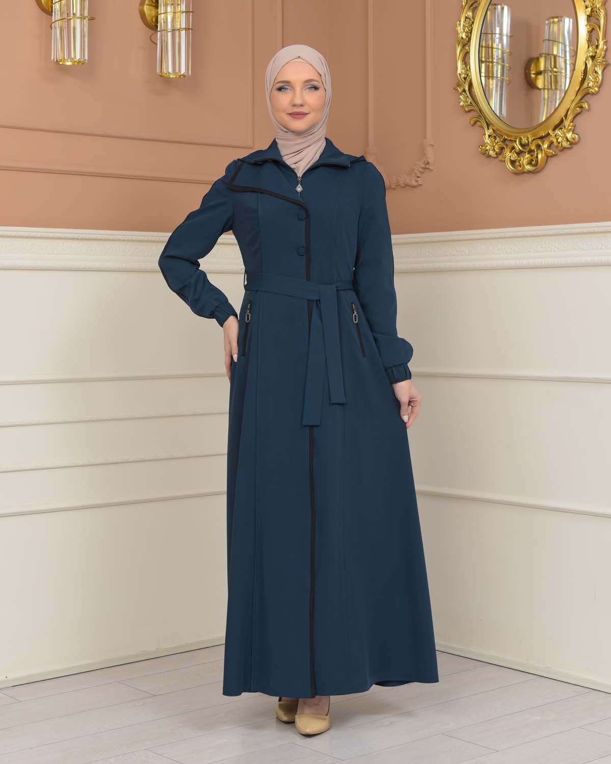 brada-Stoff Manto mit Satinfutter, abnehmbarer Kapuze und Knopfablikation 1230 - Türkis