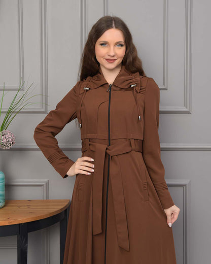 Eleganter brada-Manto mit Satinfutter und abnehmbarer Kapuze 1231 - Braun