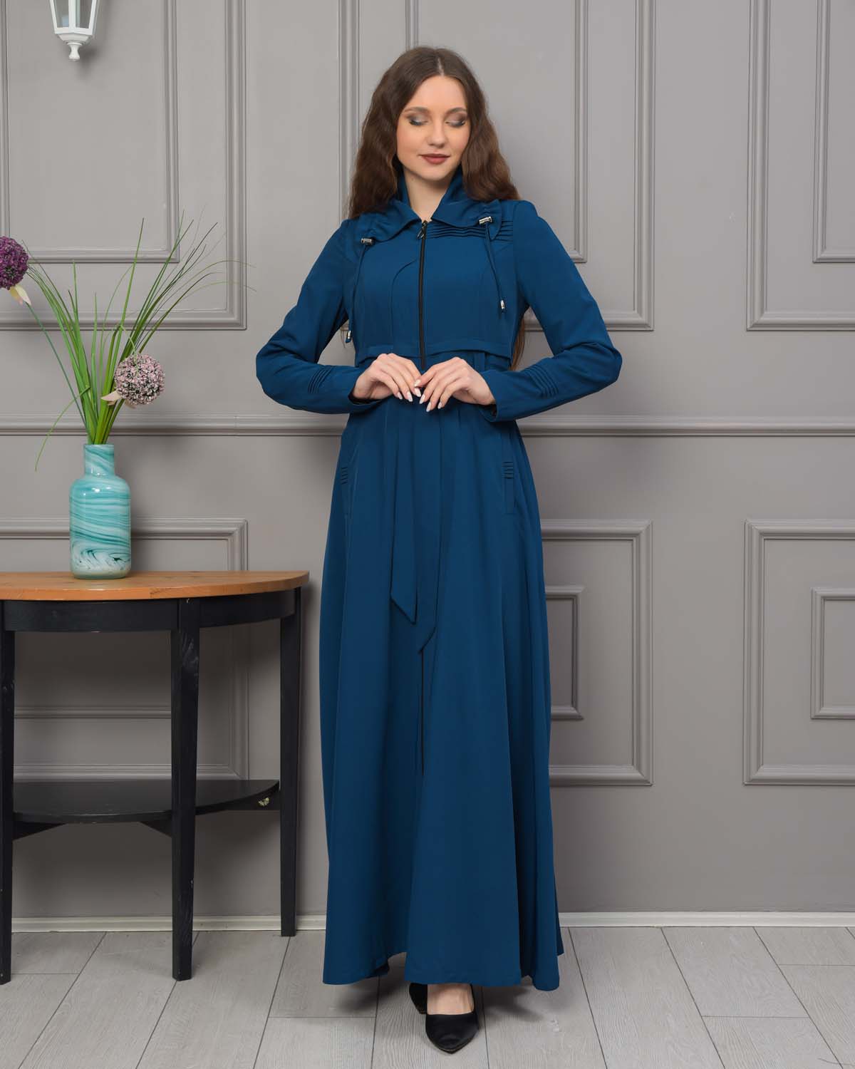 Eleganter brada-Manto mit Satinfutter und abnehmbarer Kapuze 1231 - Blau