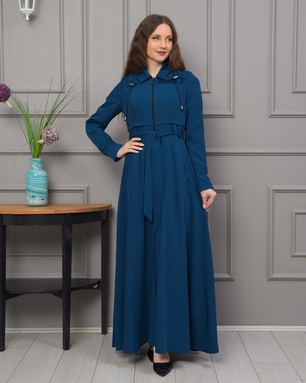 Eleganter brada-Manto mit Satinfutter und abnehmbarer Kapuze 1231 - Blau