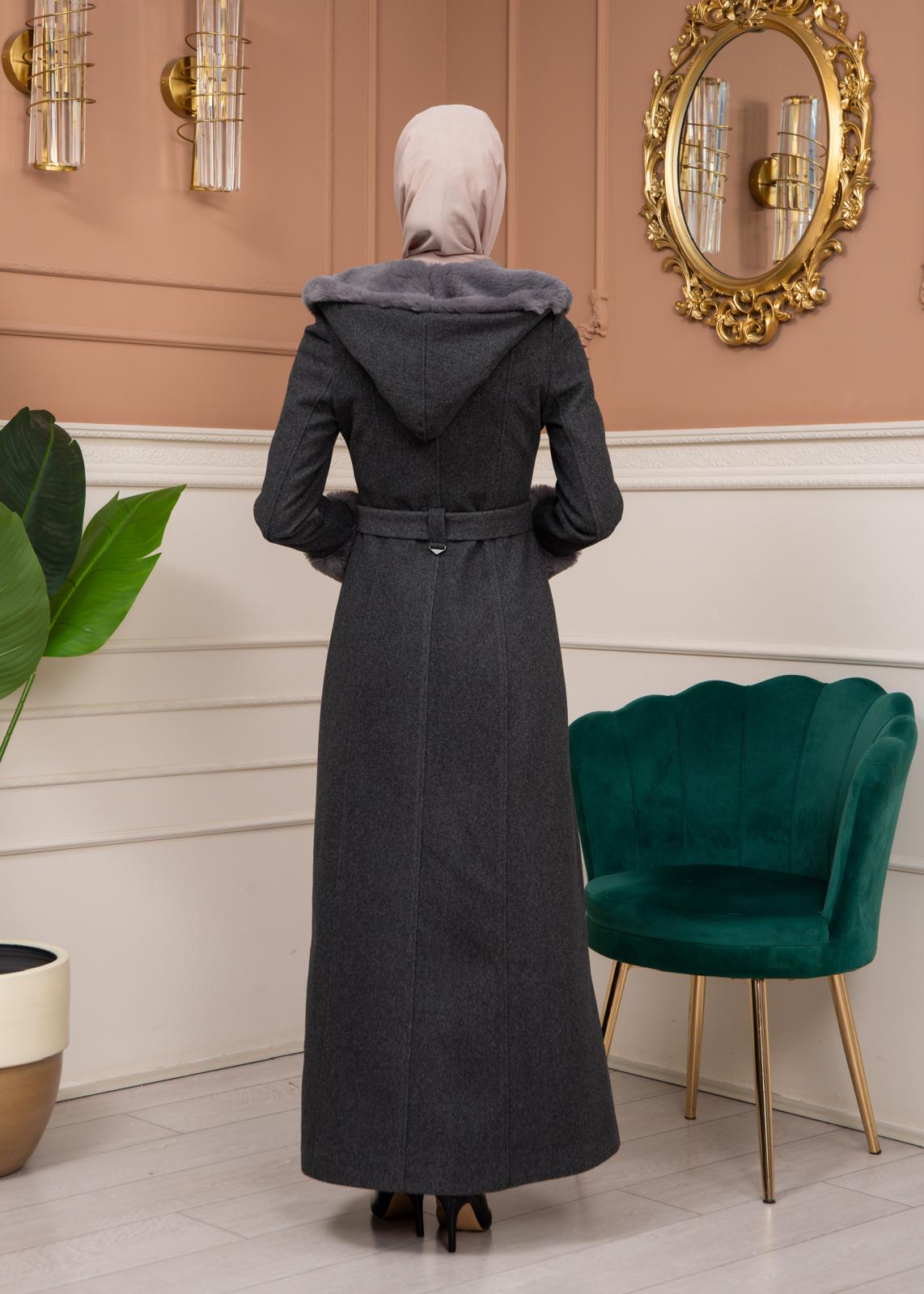 Langer Wollmantel mit Vollpelzkapuze und Pelzärmeln 1360 - Grau