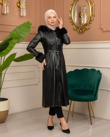 Eleganter Leder-Trenchcoat mit Fellfutter und abnehmbarer Kapuze 1365 - Schwarz