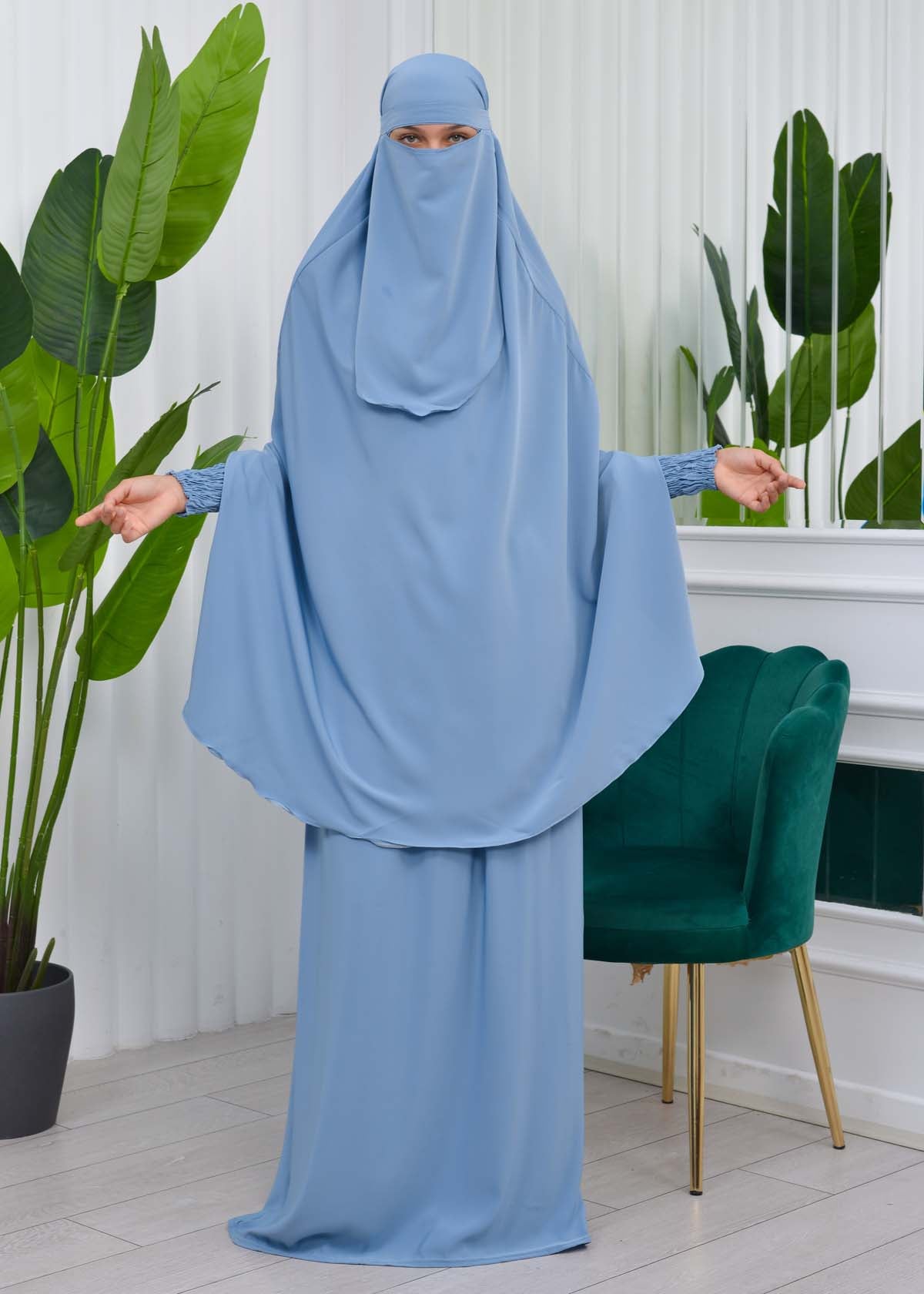 Zweiteiliges Isdal-Set mit gesmokten Ärmeln 822 - Babyblau