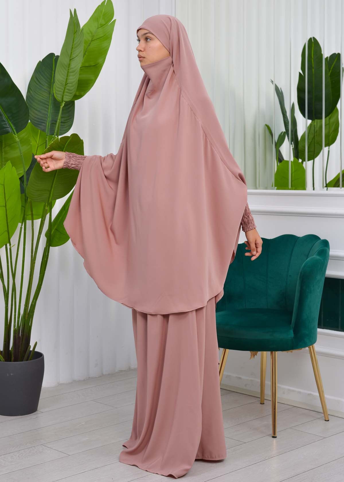 Zweiteiliges Isdal-Set mit gesmokten Ärmeln 822 - Puder