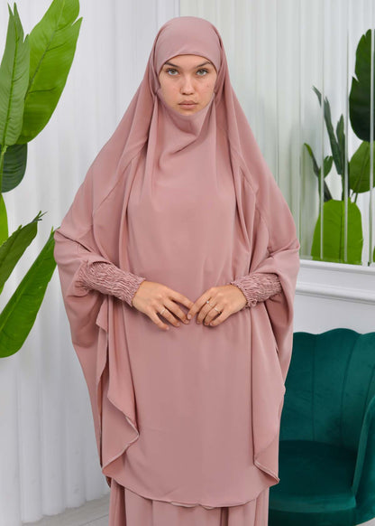 Zweiteiliges Isdal-Set mit gesmokten Ärmeln 822 - Puder