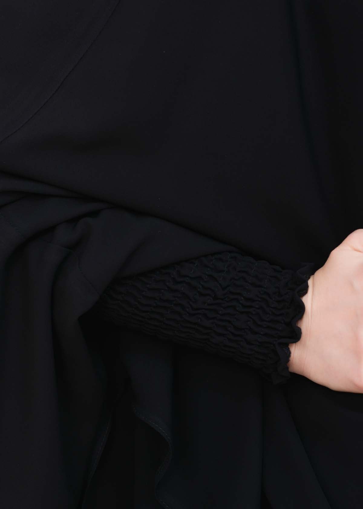 Zweiteiliges Isdal-Set mit gesmokten Ärmeln 822 - Schwarz