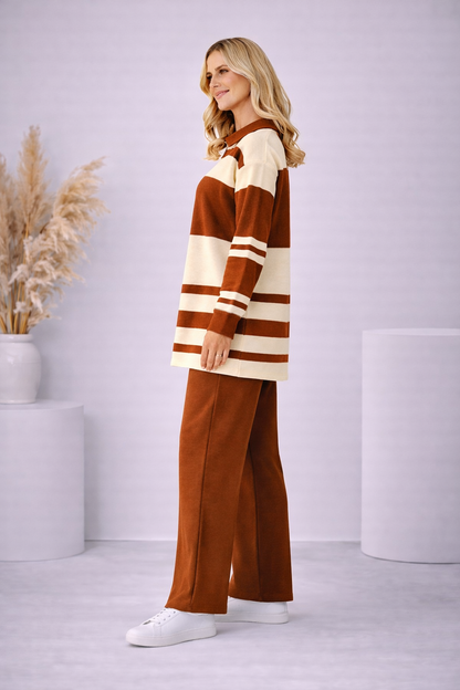 Gestreiftes Damen-Strickset mit Kragenreißverschluss 4202 - Cognac