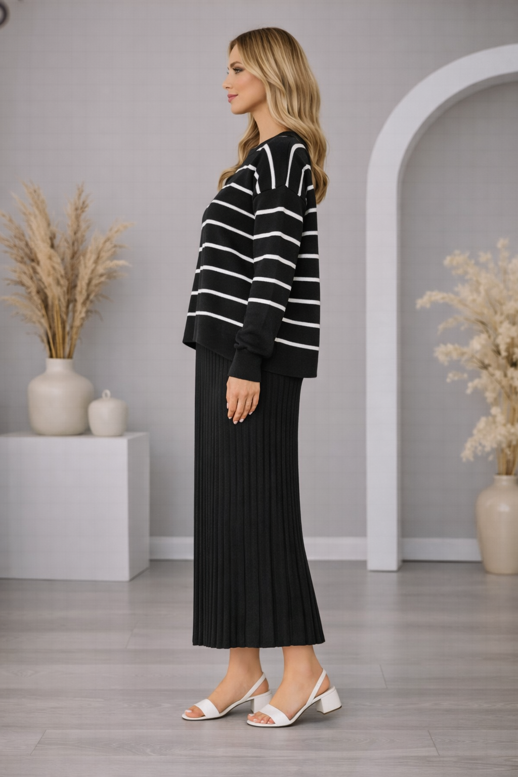 Elegantes zweiteiliges Damen-Strickkleid gestreift 4210 - Schwarz