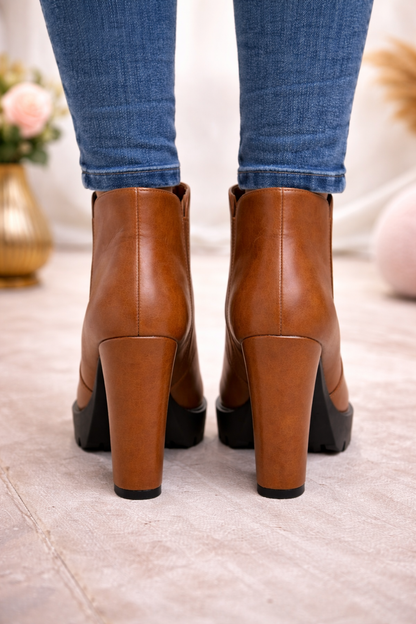 Damen Stiefeletten mit Blockabsatz und Plateausohle 6325 - Cognac