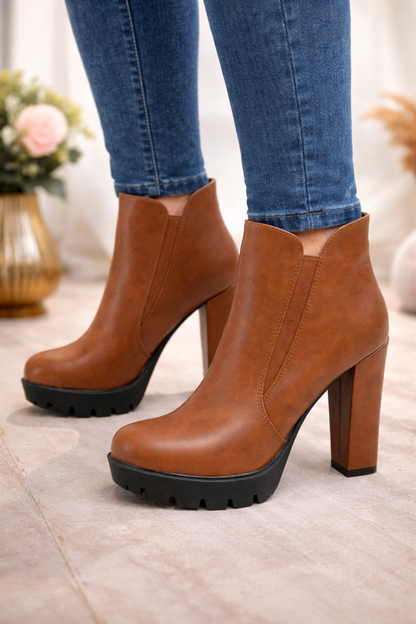 Damen Stiefeletten mit Blockabsatz und Plateausohle 6325 - Cognac