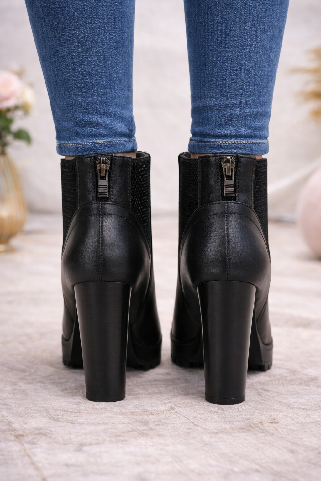 Damen Stiefeletten mit Blockabsatz und Plateausohle 6325 - Schwarz