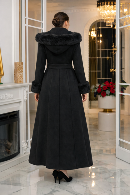 Eleganter Wintermantel aus geripptem Stoff mit Kunstpelz 1392 - Schwarz