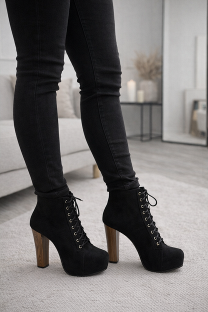 Beige Schnürstiefeletten in Wildleder-Optik mit Holzabsatz 6312 - Schwarz