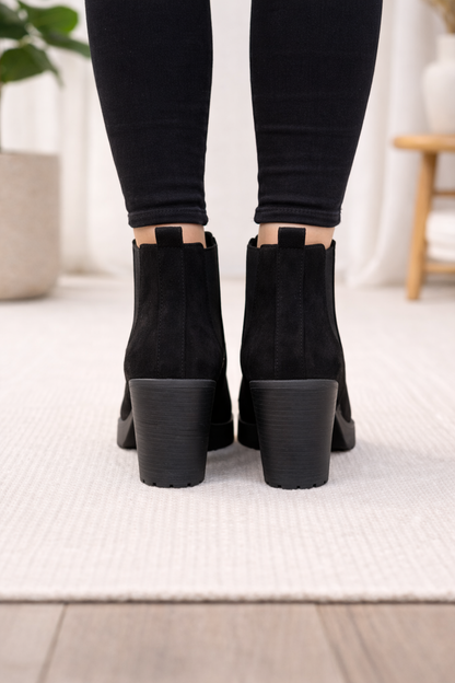 Weinrote Chelsea Boots in Wildleder-Optik mit Profilsohle 6309 - Schwarz