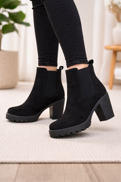 Weinrote Chelsea Boots in Wildleder-Optik mit Profilsohle 6309 - Schwarz