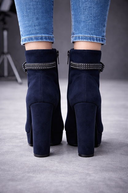 Dunkelblaue Wildleder-Optik Stiefeletten mit Deko-Detail 6323 - Dunkelblau