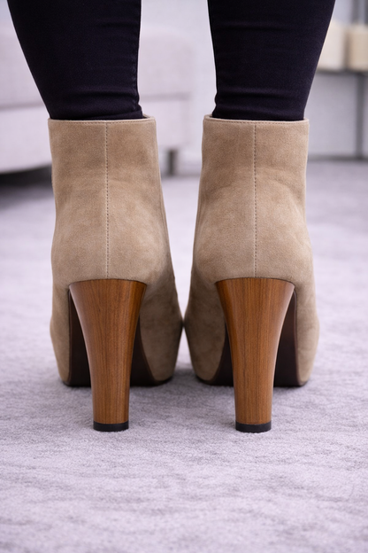 Beige Schnürstiefeletten in Wildleder-Optik mit Holzabsatz 6312 - Beige