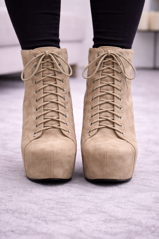 Beige Schnürstiefeletten in Wildleder-Optik mit Holzabsatz 6312 - Beige