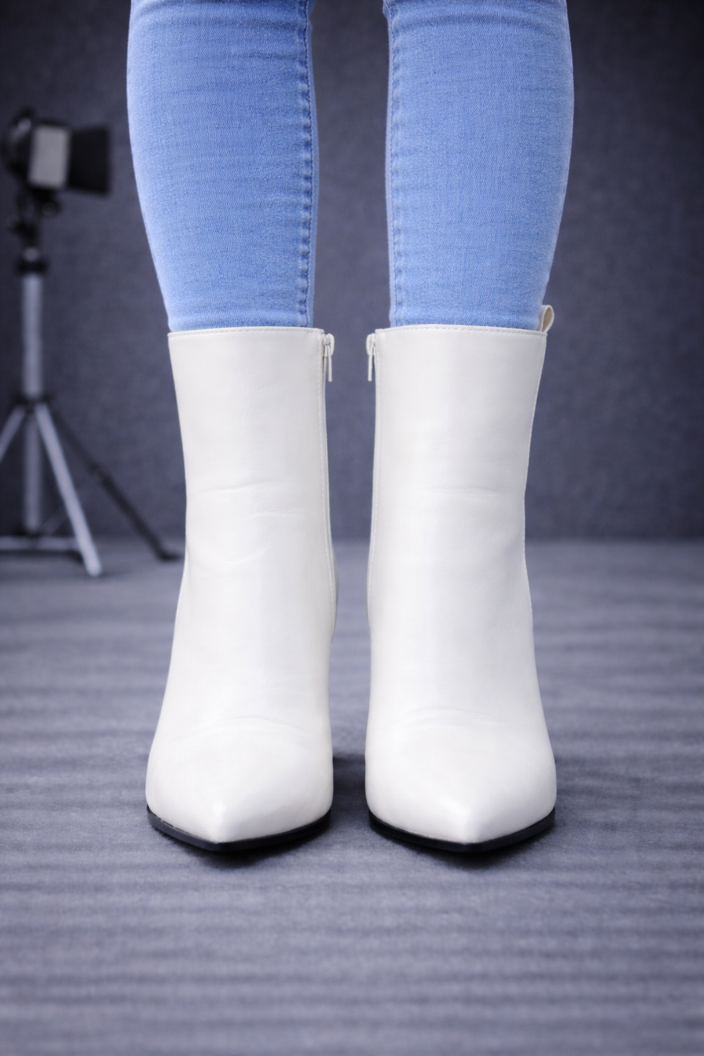 Elegante Leder-Stiefeletten mit Blockabsatz und spitzer Form 6320 - Weiß