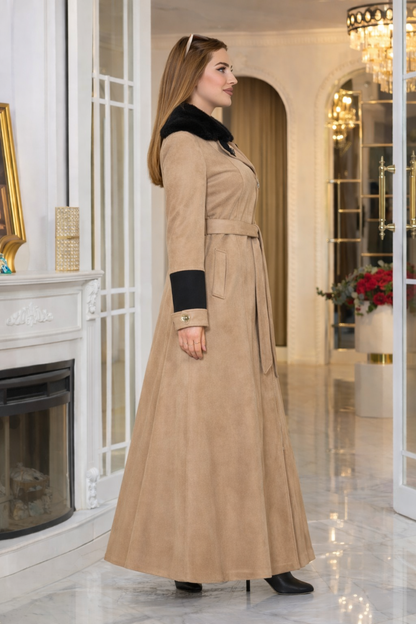 Langer Damen-Mantel aus Wildleder-Optik mit abnehmbarem Fellkragen 1396 - Beige