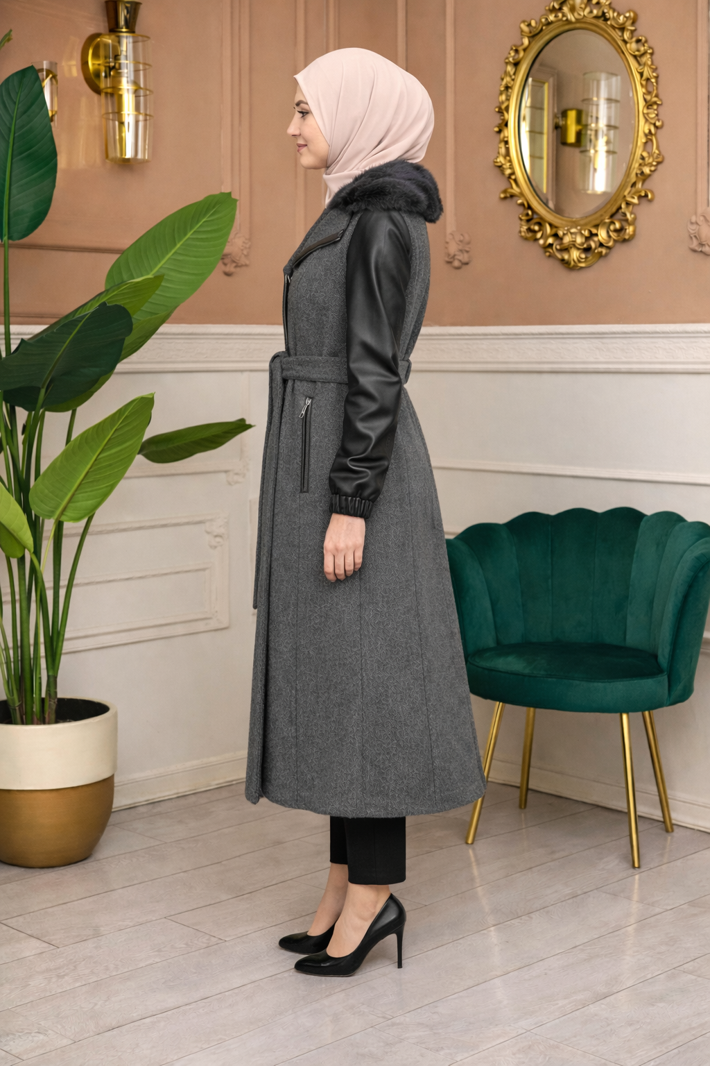 Mohair-Filz Mantel mit Lederärmeln und Fellkapuze 1364 - Anthrazit