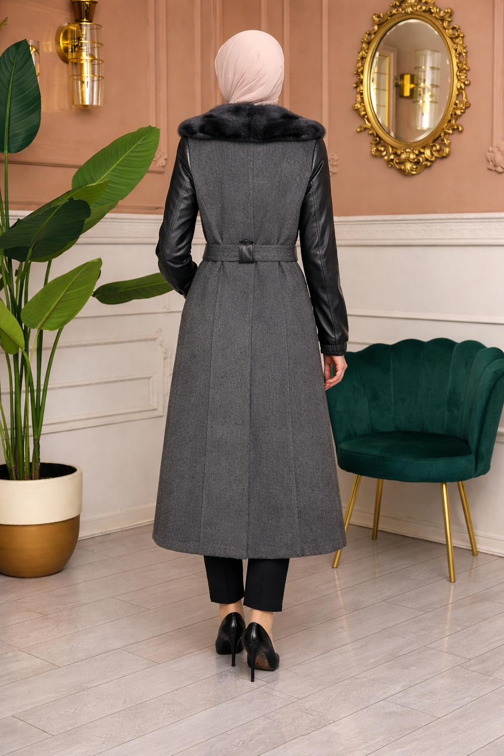 Mohair-Filz Mantel mit Lederärmeln und Fellkapuze 1364 - Anthrazit