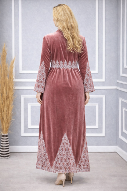 Bestickte Abaya aus koreanischem Samt 709 - Puder