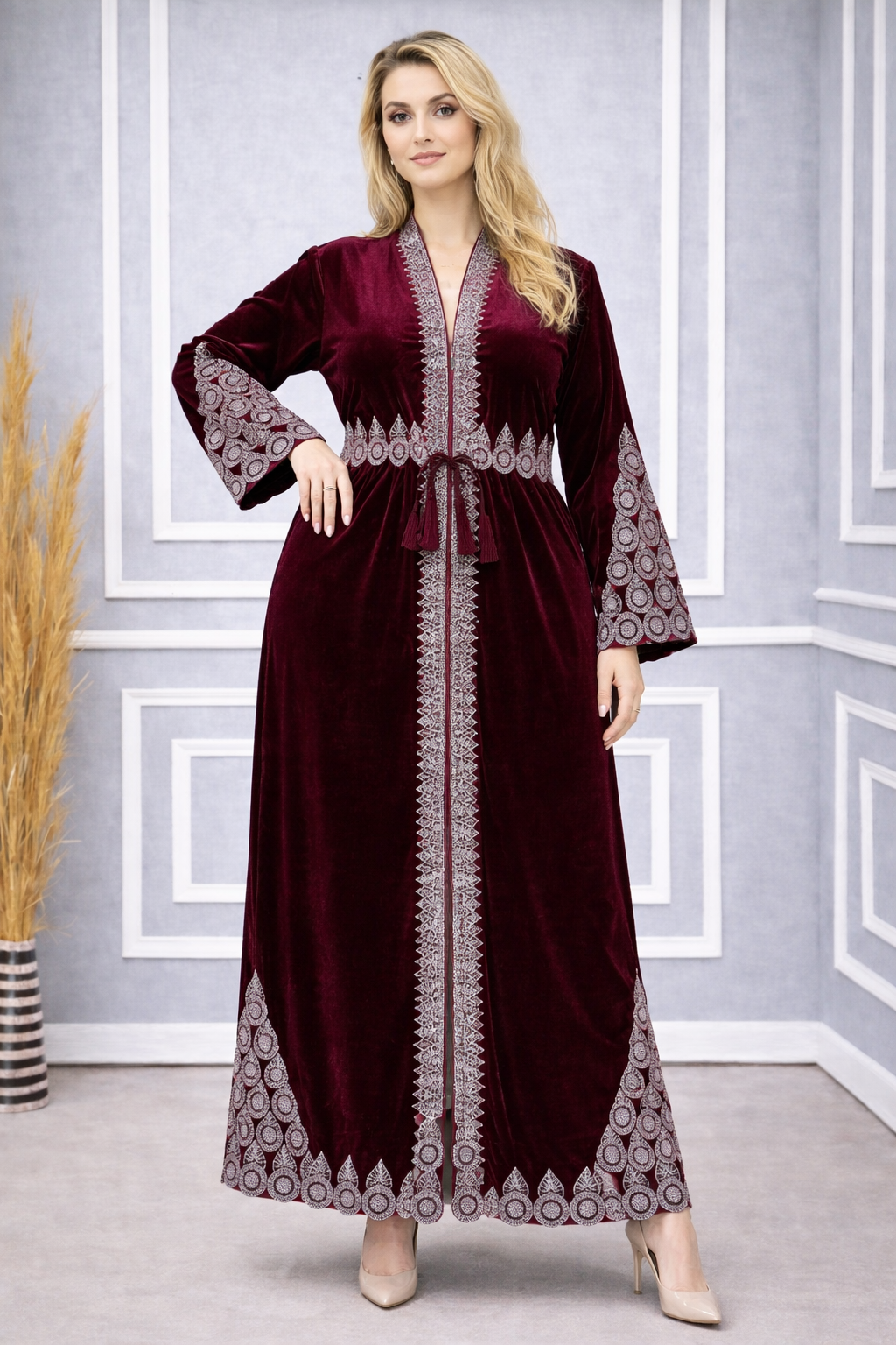 Bestickte Abaya aus koreanischem Samt 709 - Bordeaux