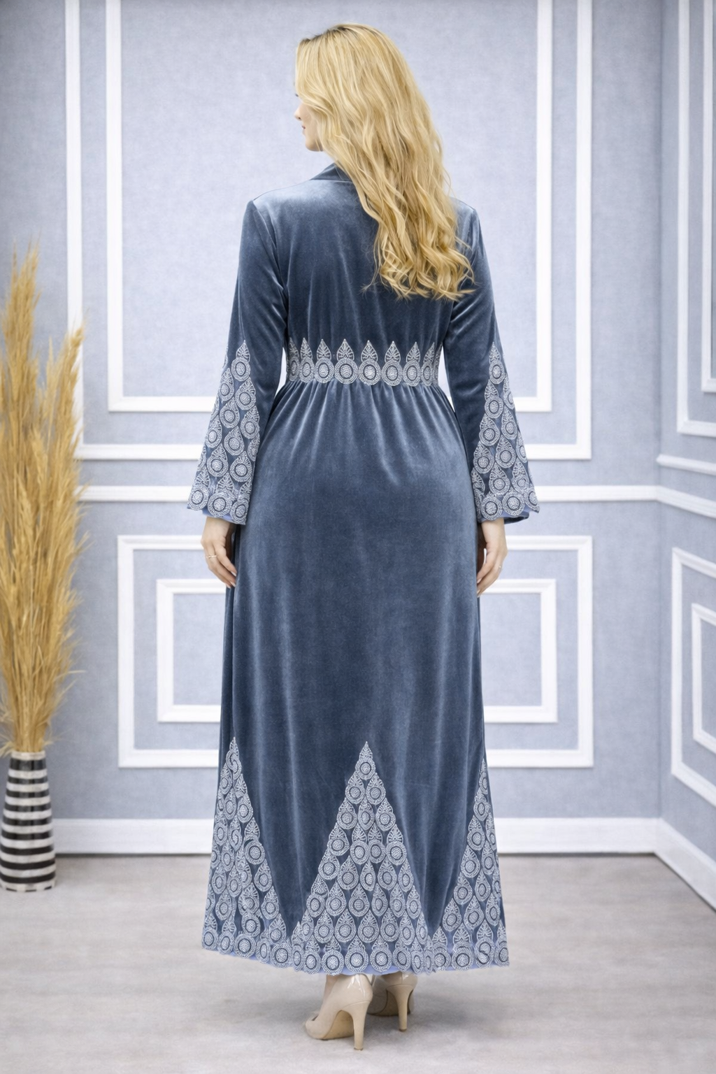 Bestickte Abaya aus koreanischem Samt 709 - Grau